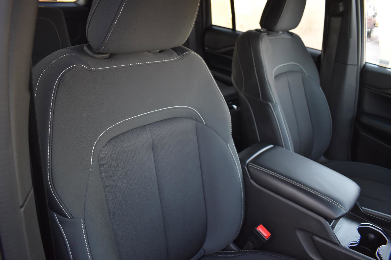 Used 2024 Jeep Grand Cherokee Laredo w/ Trailer Tow Package image 60