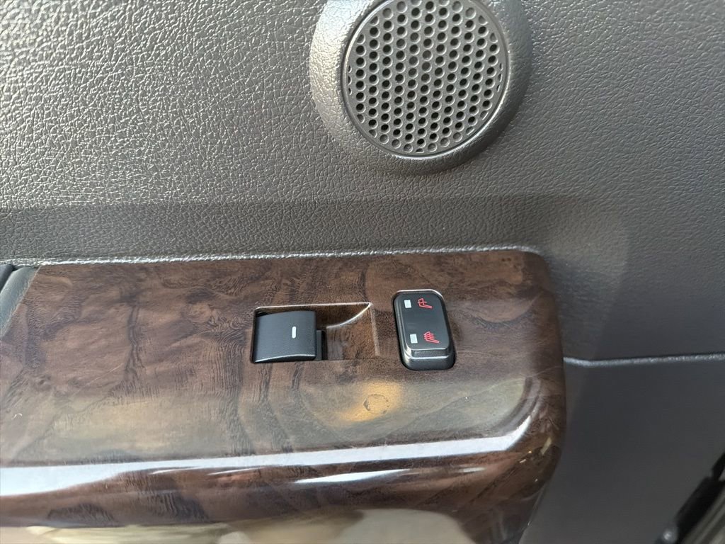 Used 2016 Ford F450 Platinum w/ FX4 Off Road Package AWD/4WD image 17