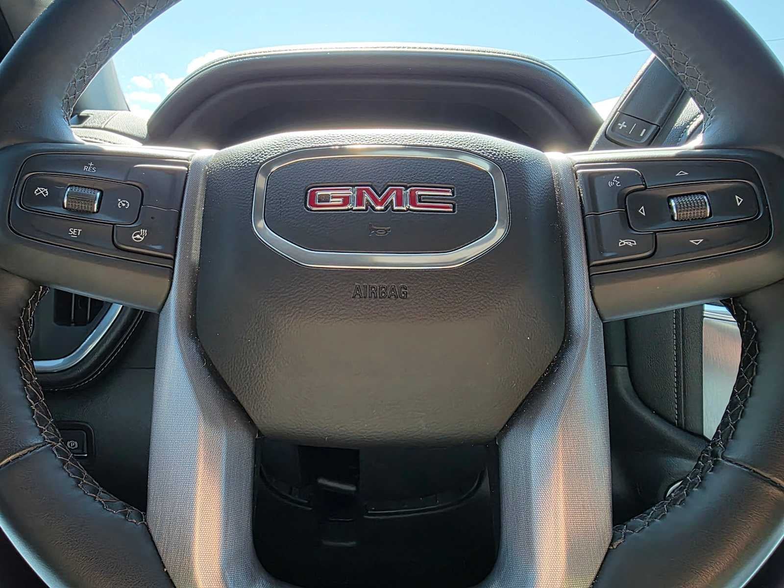 Used 2023 GMC Sierra 2500 SLT w/ SLT Premium Package AWD/4WD image 24