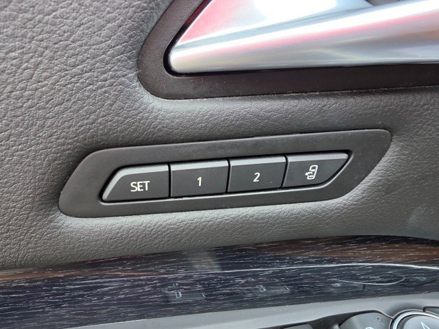 Used 2024 Cadillac XT4 Premium Luxury AWD/4WD image 33