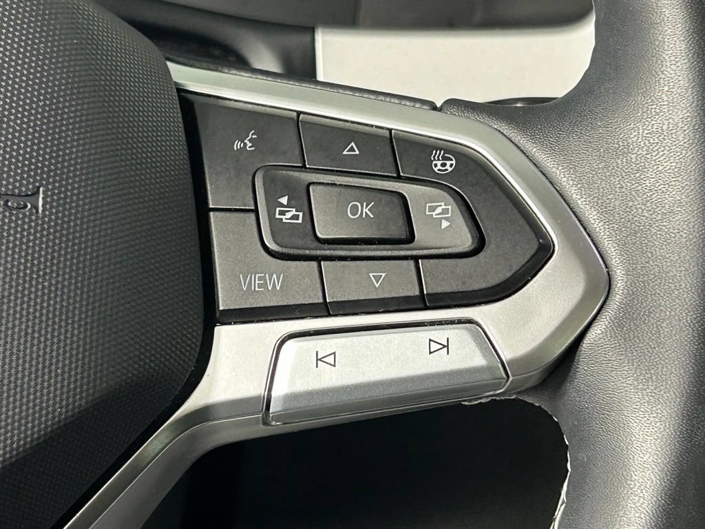 Used 2023 Volkswagen Atlas SEL AWD/4WD image 30