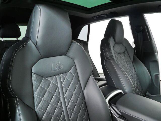 New 2026 Audi SQ8 Prestige AWD/4WD image 25