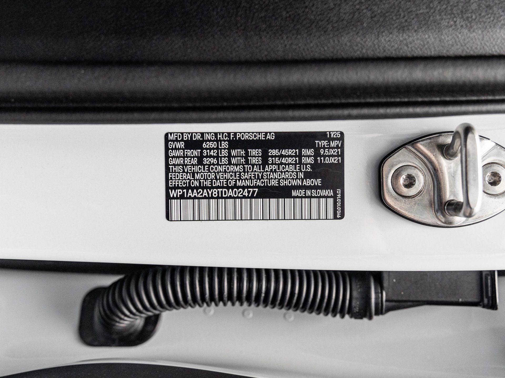 New 2026 Porsche Cayenne image 39