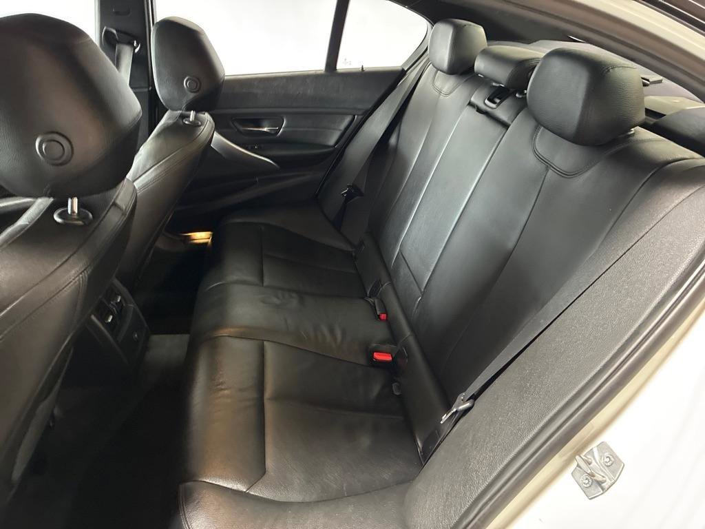 Used 2013 BMW 328i xDrive Sedan AWD/4WD image 22