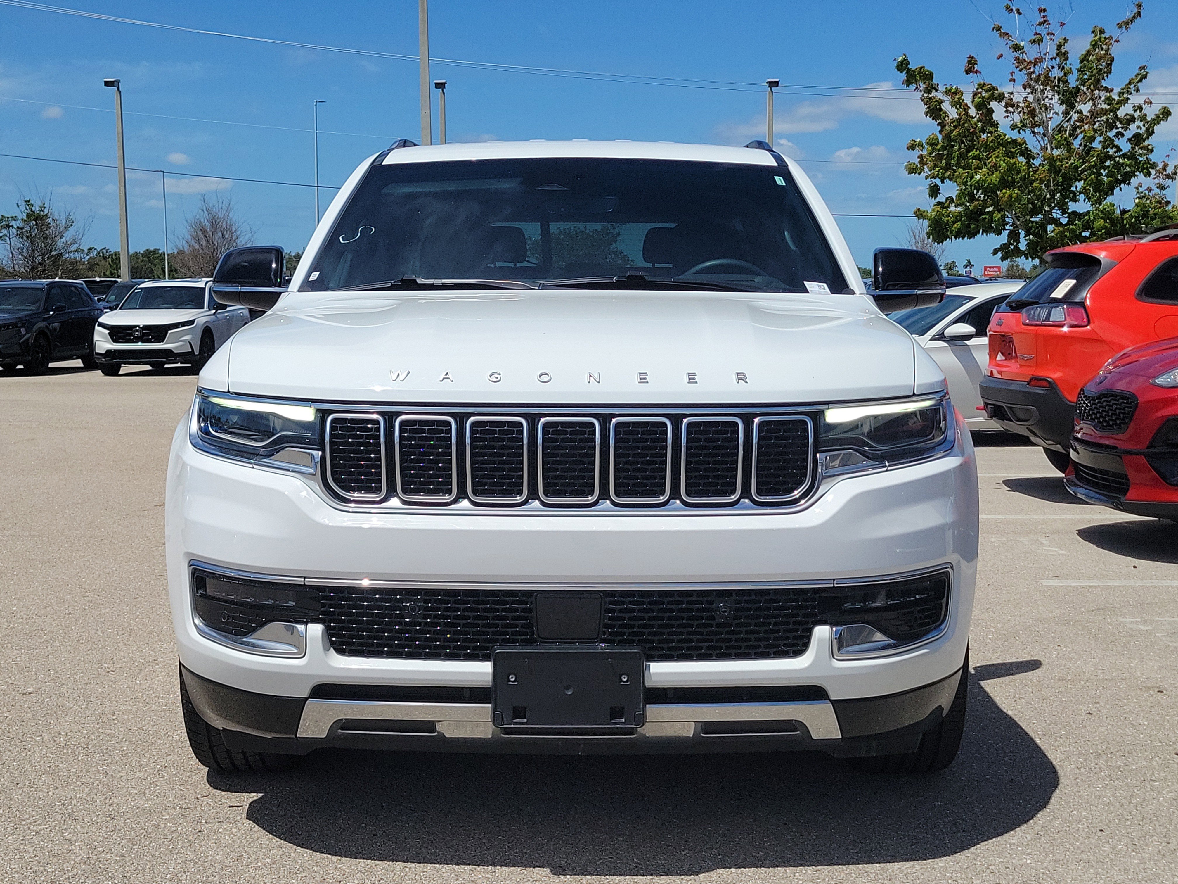 Used 2024 Jeep Wagoneer Series III AWD/4WD image 2