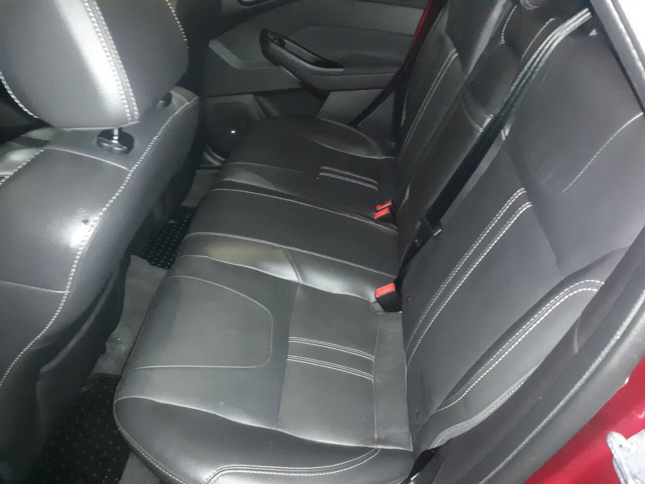 Used 2013 Ford Focus Titanium image 8