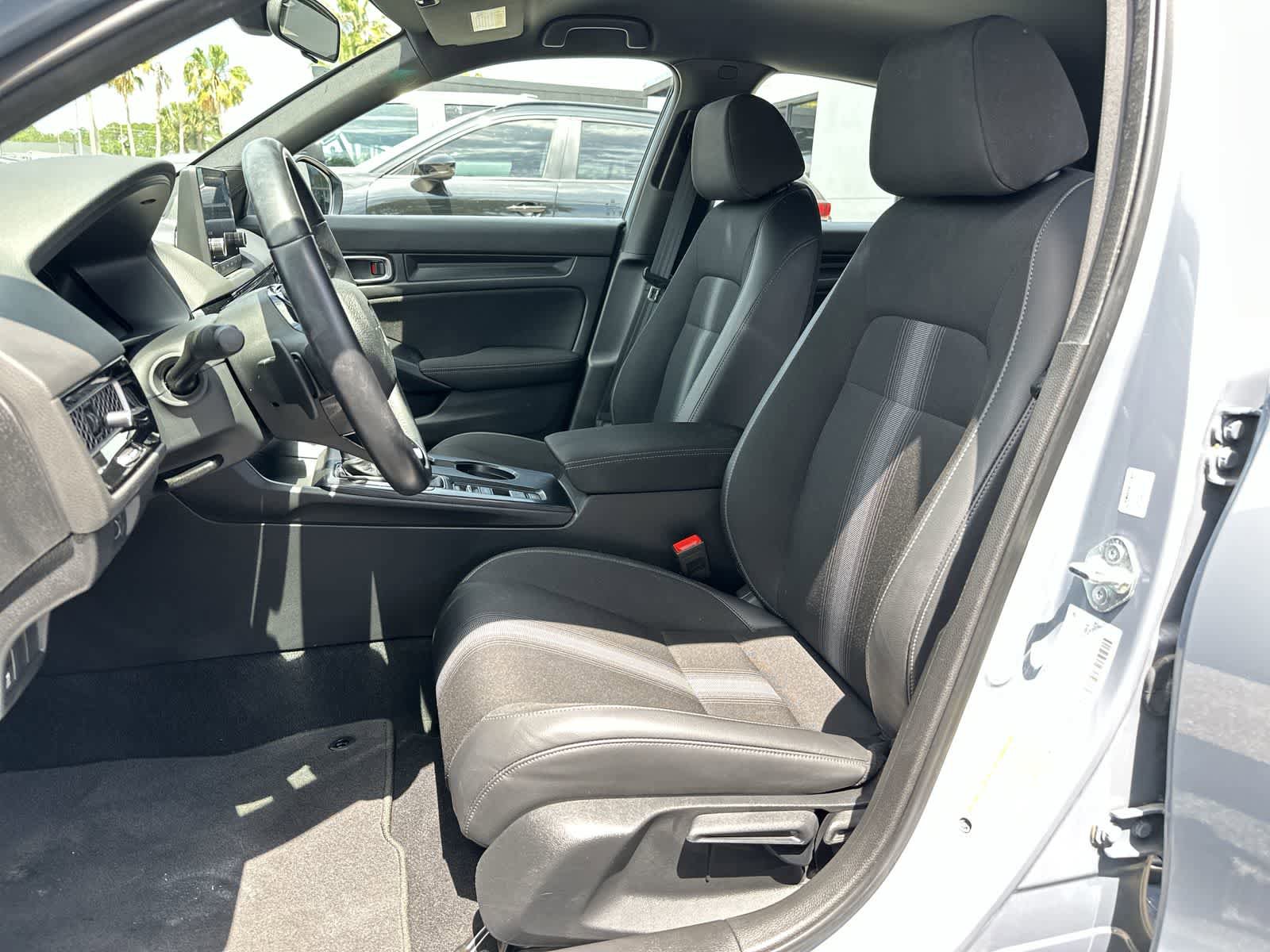 Used 2024 Honda Civic Sport image 3