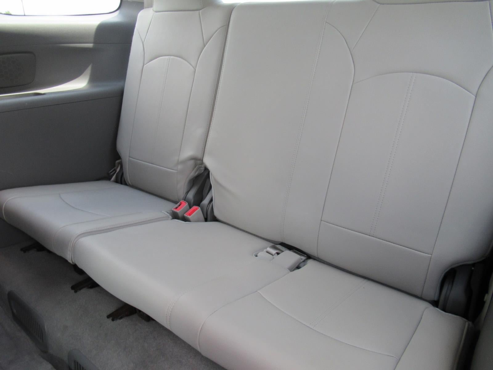 Used 2016 GMC Acadia SLT w/ Open Road Package FWD image 36