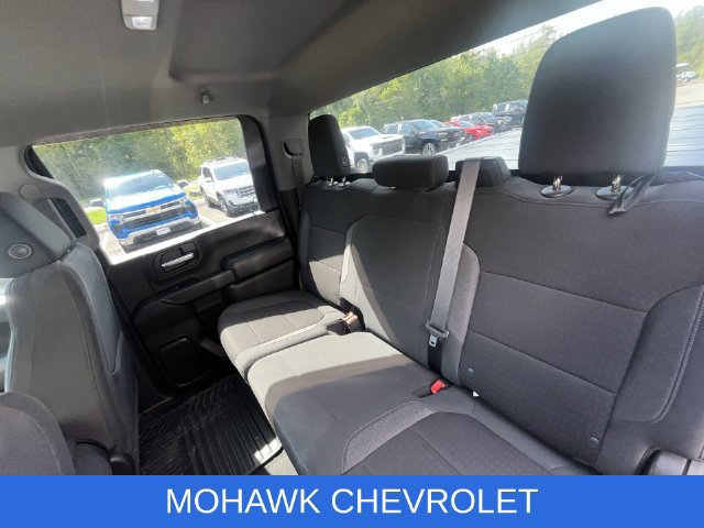 Used 2022 Chevrolet Silverado 2500 Custom w/ Custom Value Package AWD/4WD image 14