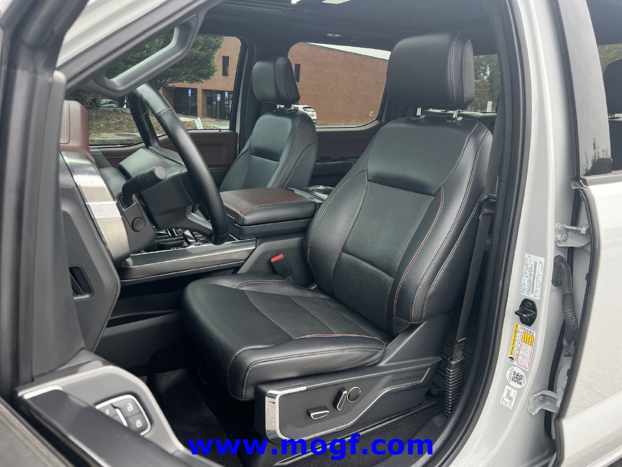 Used 2023 Ford F150 Lariat w/ Equipment Group 502A High AWD/4WD image 20