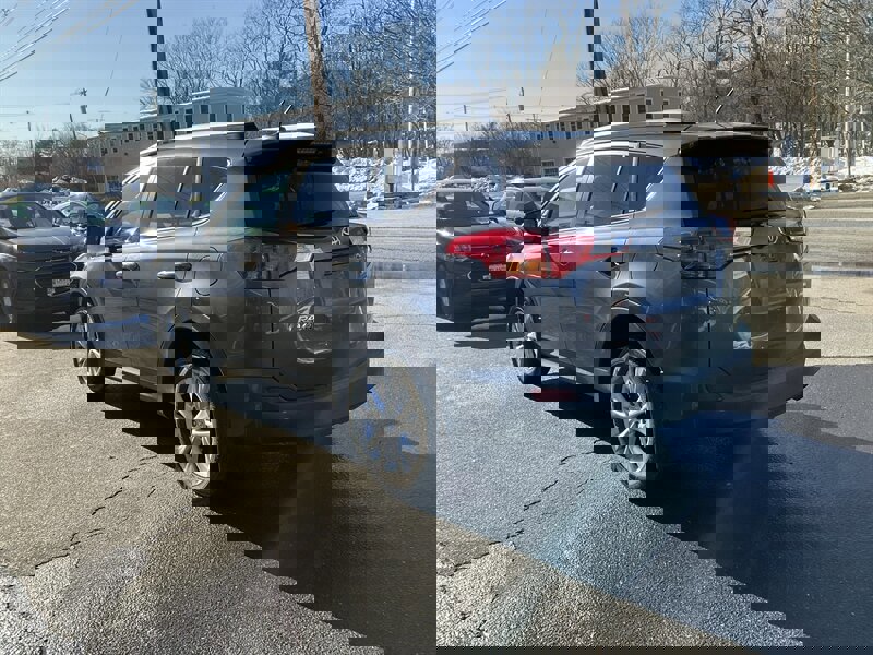 Used 2014 Toyota RAV4 Limited w/ Technology Package image 7