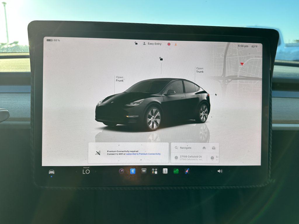 Used 2024 Tesla Model Y Long Range AWD/4WD image 27