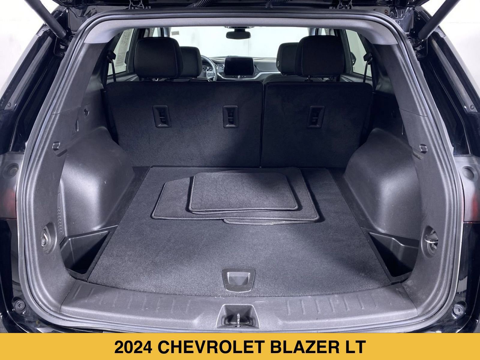 Certified 2024 Chevrolet Blazer LT w/ Convenience Package FWD image 13