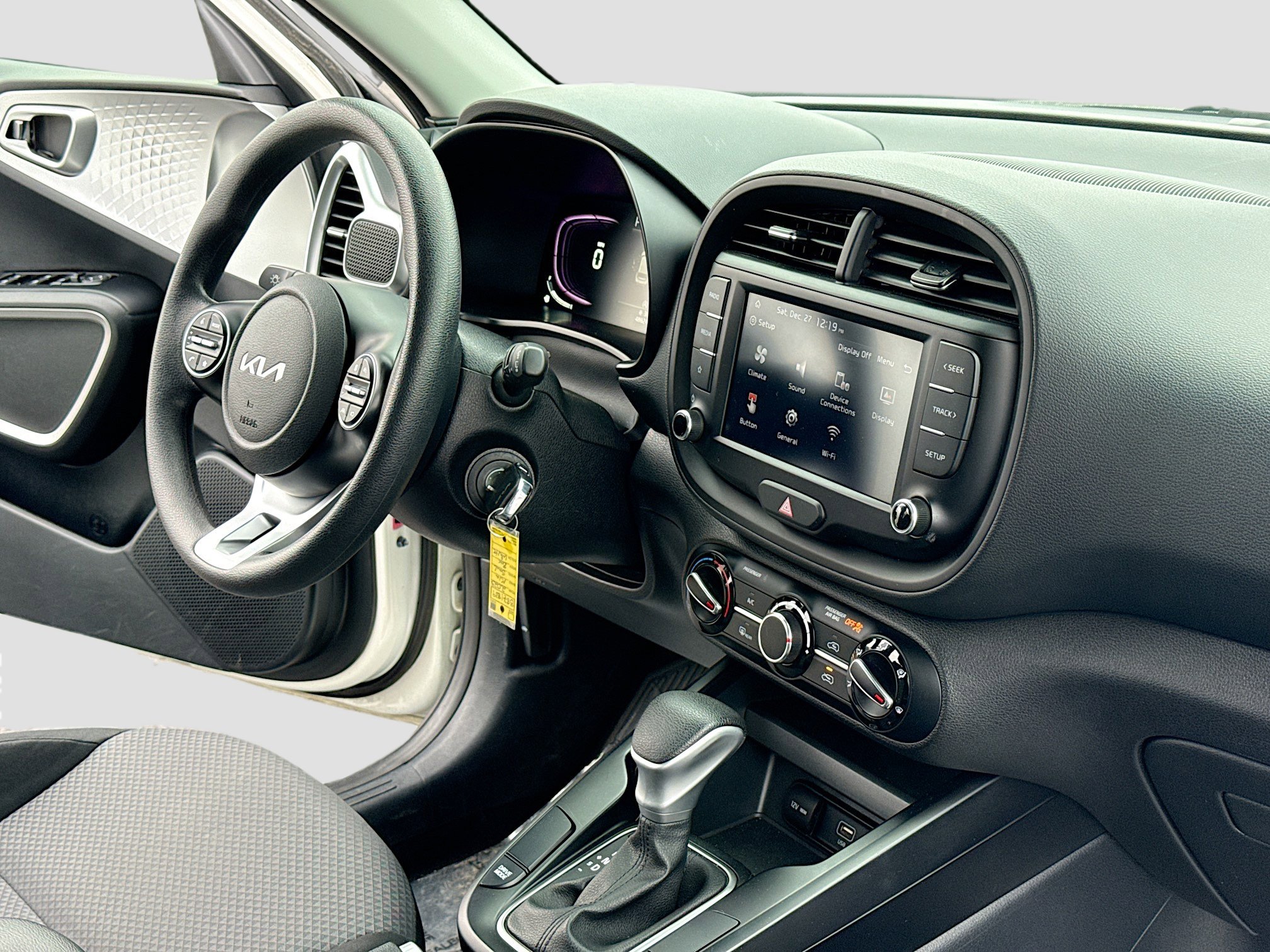 Used 2023 Kia Soul LX image 5