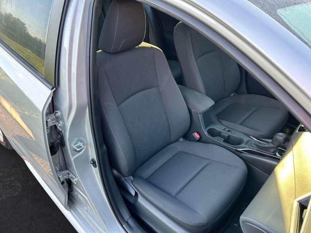 Used 2024 Toyota Corolla LE FWD image 30