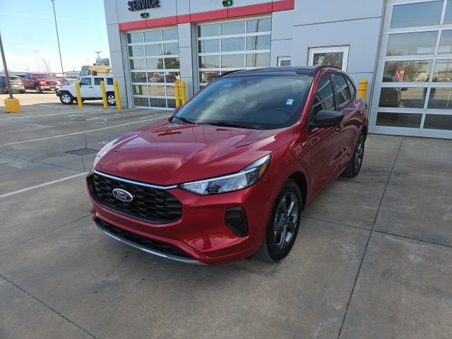 Used 2023 Ford Escape ST-Line w/ Tech Pack #1 image 3