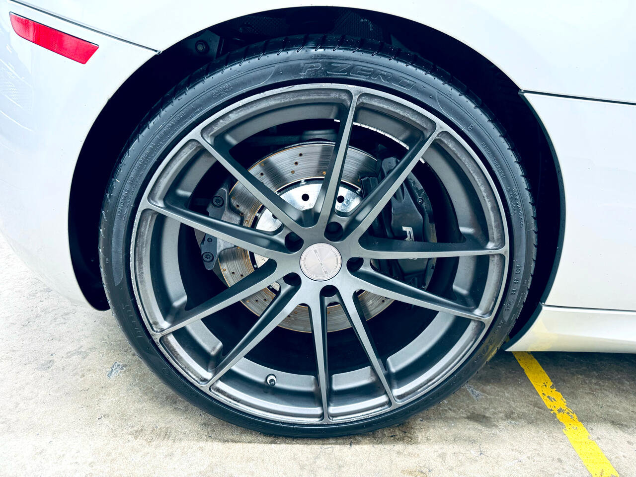 Used 2012 Audi R8 V10 w/ Enhanced Leather Pkg image 11