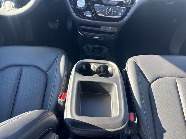New 2026 Chrysler Pacifica Select image 14