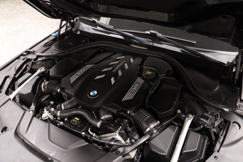Used 2020 BMW 750i xDrive w/ Executive Package AWD/4WD image 17