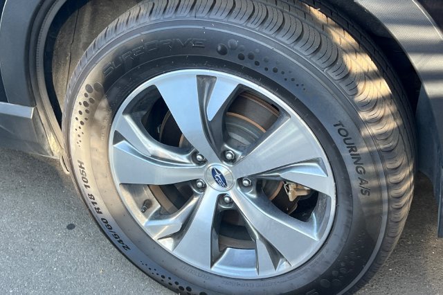 Used 2025 Subaru Ascent Premium AWD/4WD image 4