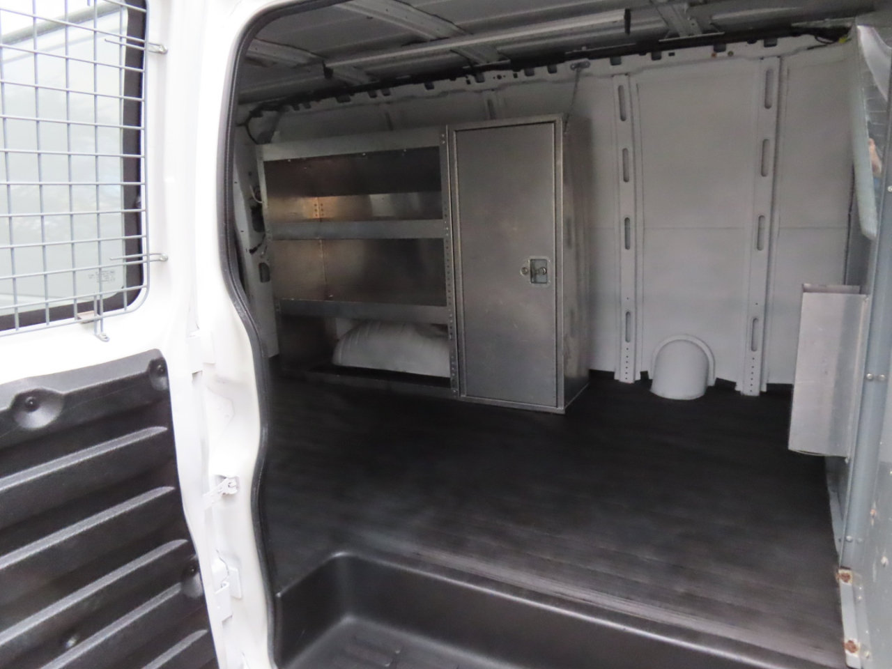 Used 2013 Chevrolet Express 1500 image 13