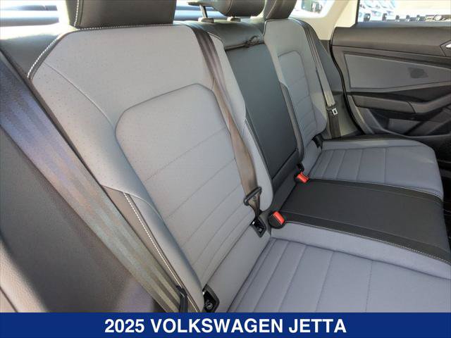 New 2025 Volkswagen Jetta SE FWD image 19