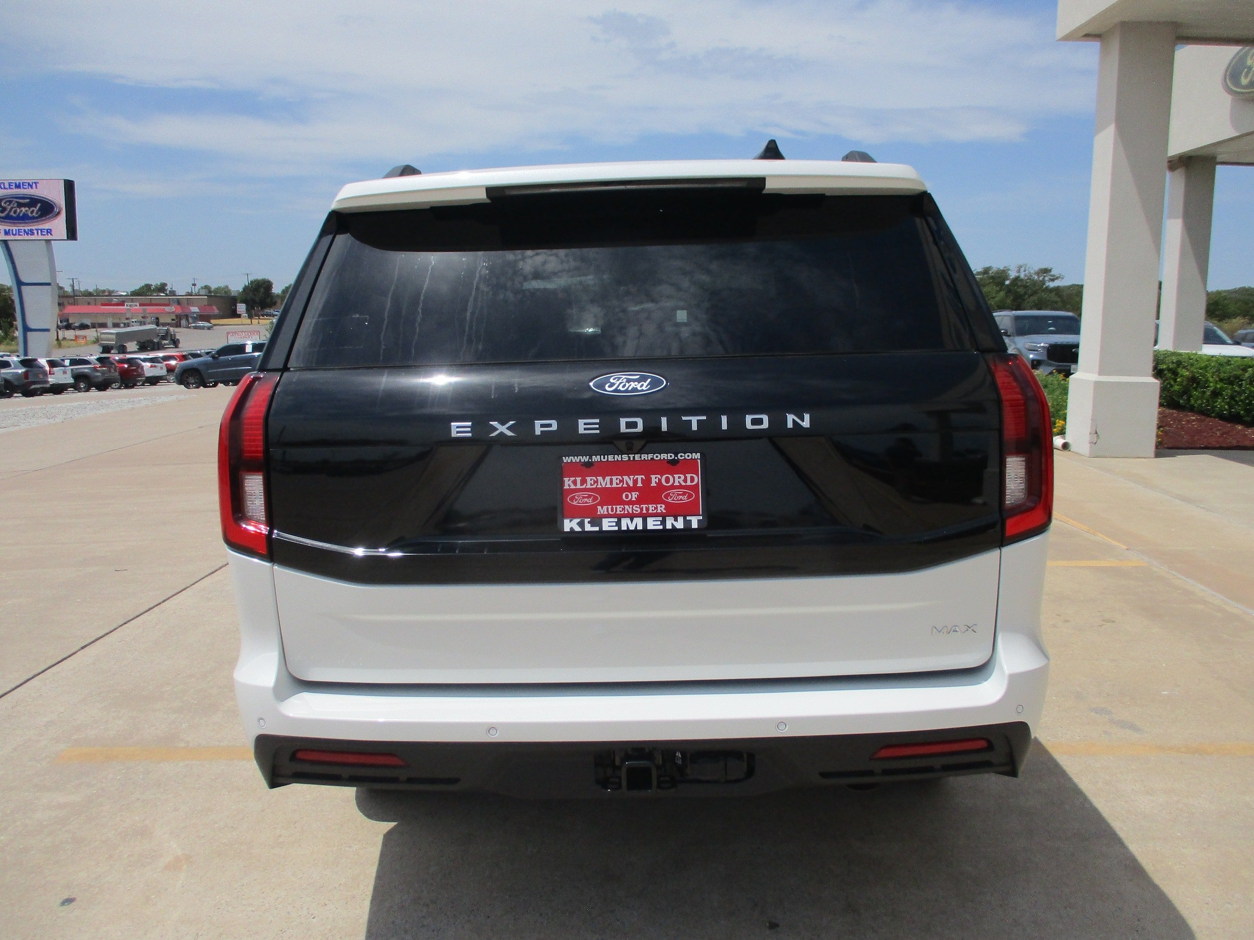New 2027 Ford Expedition Max Active AWD/4WD image 3