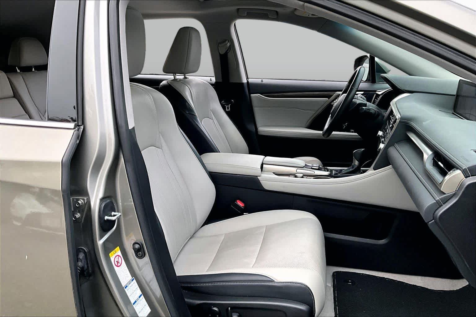Used 2019 Lexus RX 350 AWD w/ Navigation Package image 9
