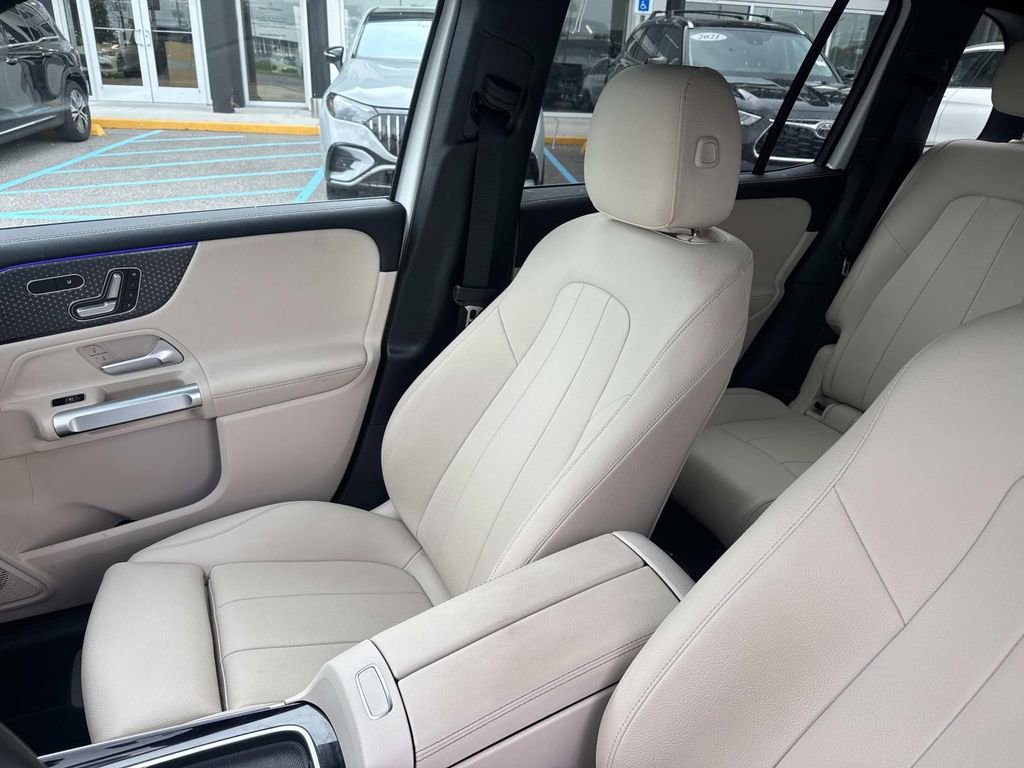 Used 2025 Mercedes-Benz GLB 250 image 15