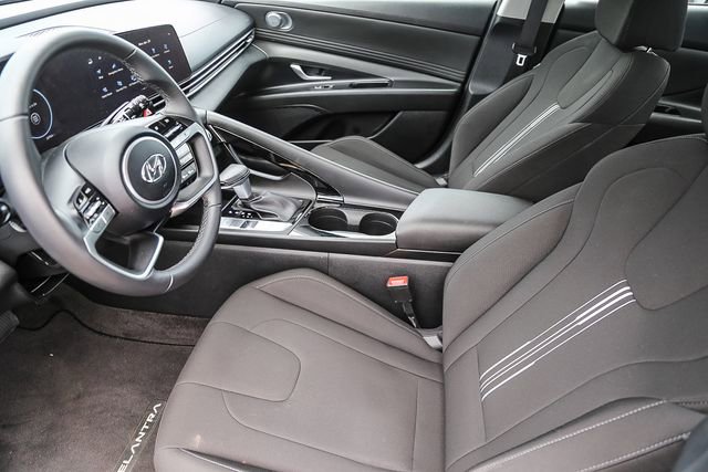 Certified 2023 Hyundai Elantra SEL w/ Convenience Package FWD image 19