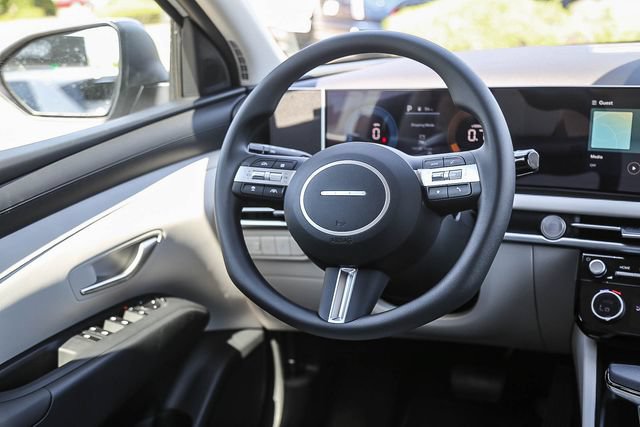 New 2026 Hyundai Tucson SEL FWD image 17