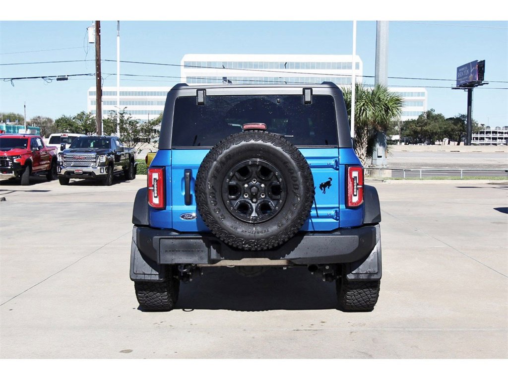 Used 2023 Ford Bronco Wildtrak image 5