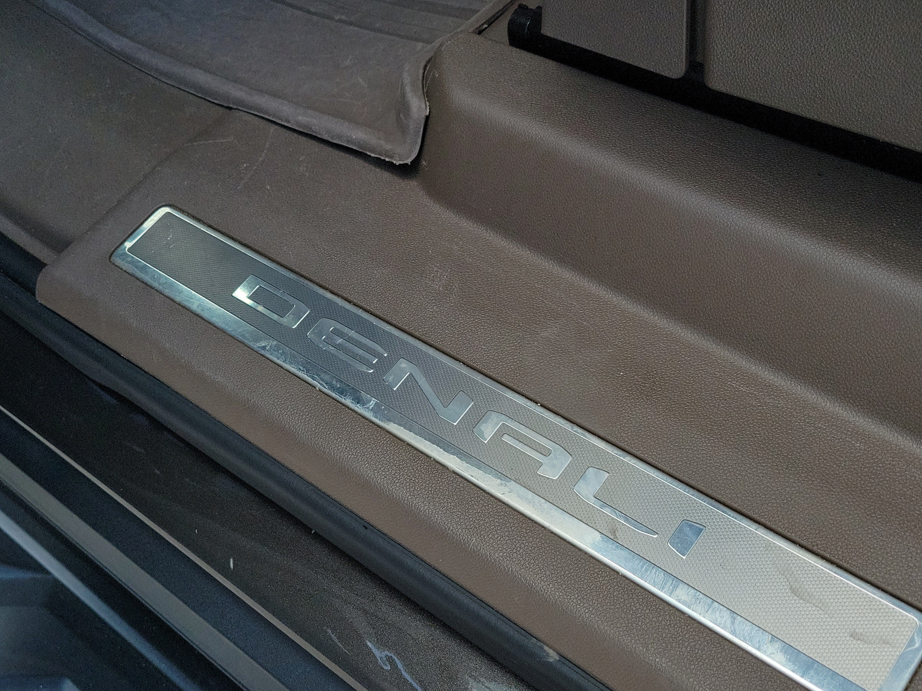 Used 2021 GMC Yukon XL Denali w/ LPO, Illumination Package RWD image 37