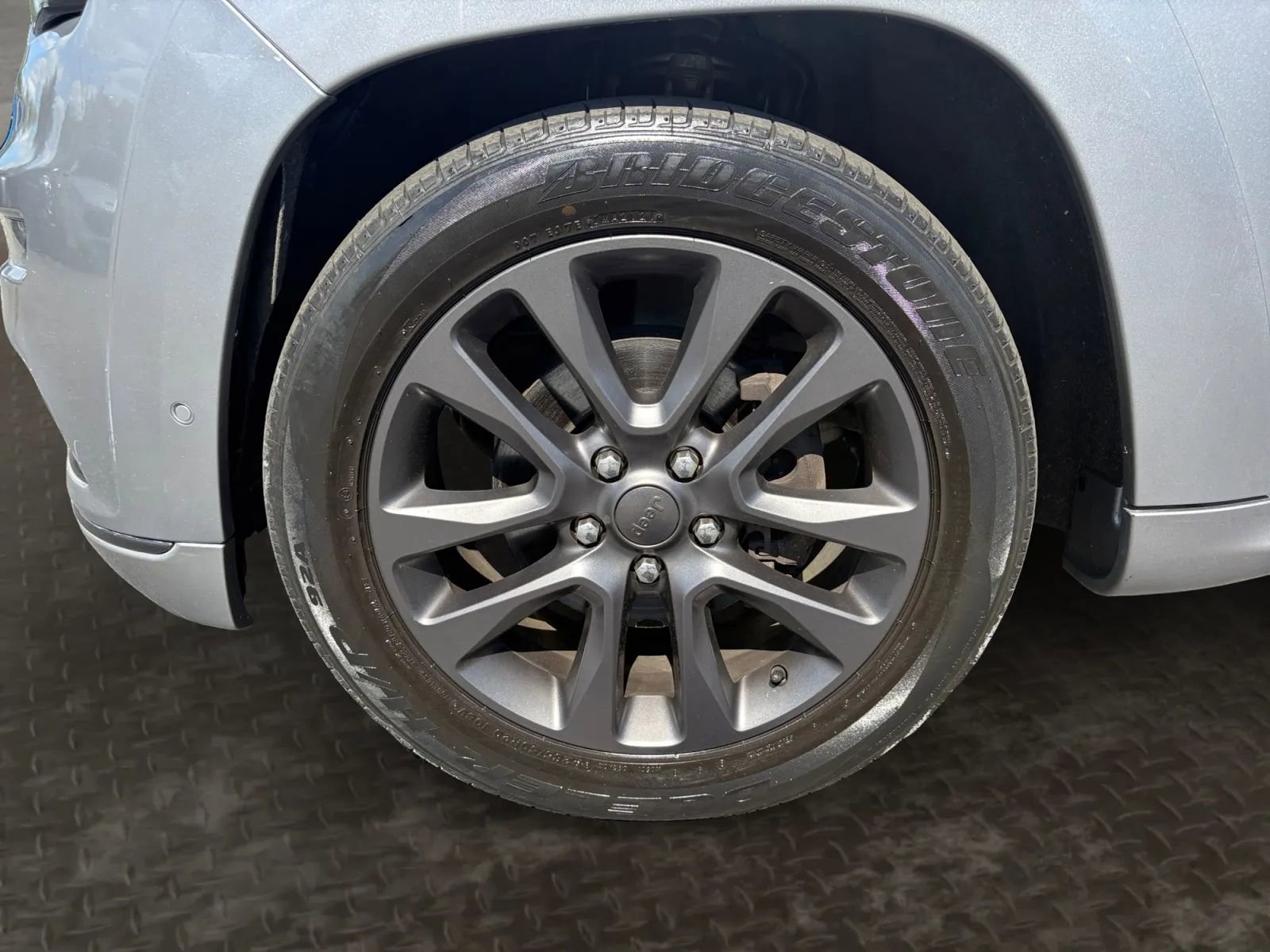 Used 2019 Jeep Grand Cherokee High Altitude AWD/4WD image 37