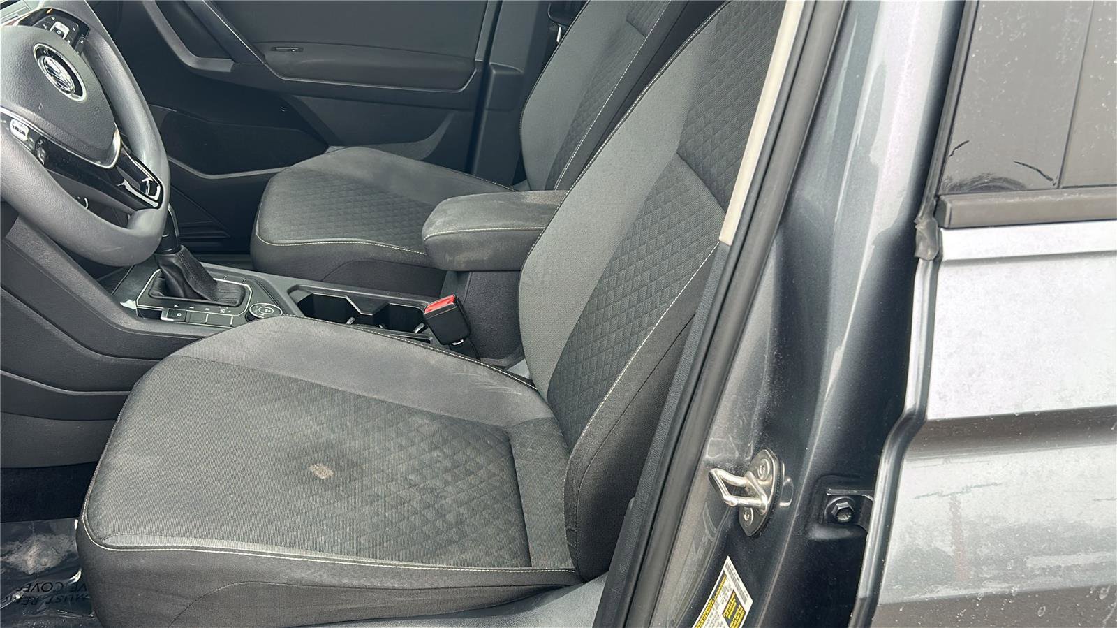 Used 2021 Volkswagen Tiguan S image 9