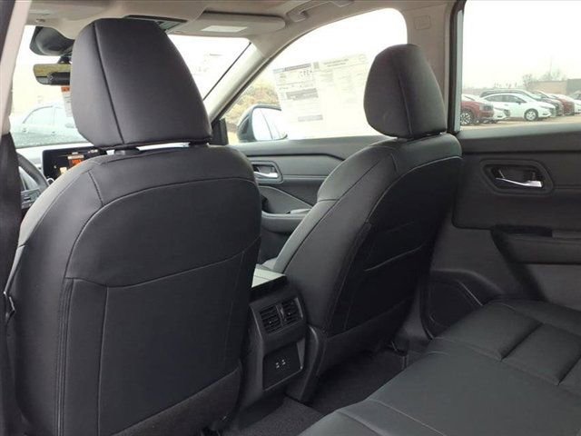 New 2026 Nissan Rogue SV image 27