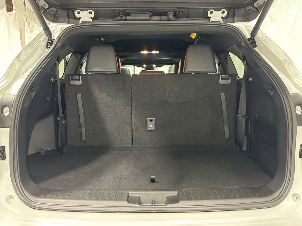 Used 2025 Toyota Highlander XSE image 51