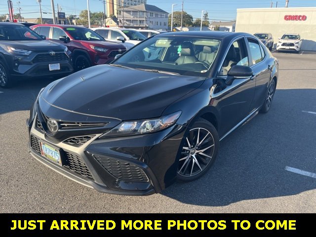 Used 2024 Toyota Camry SE