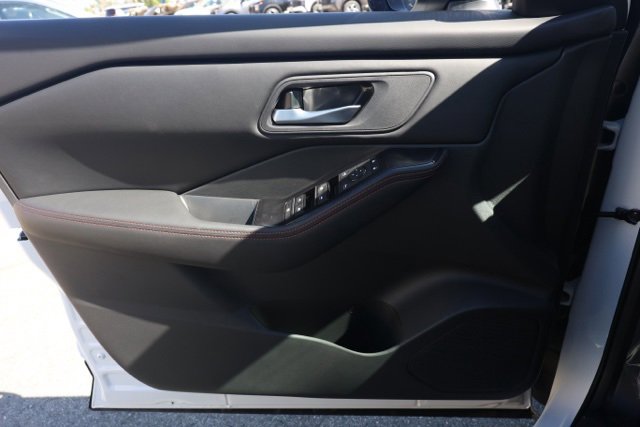 New 2026 Nissan Rogue SV image 23