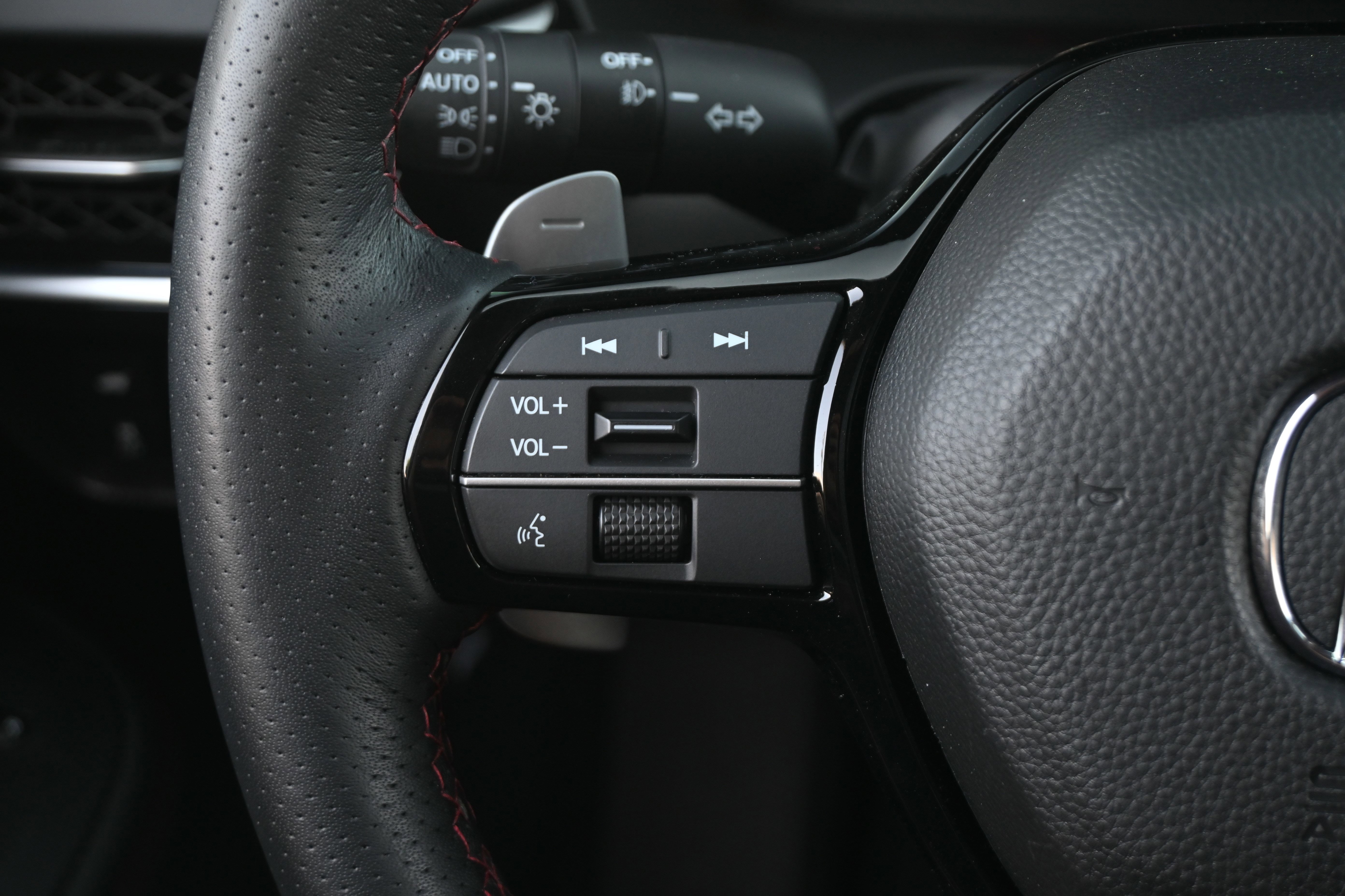 Used 2025 Acura ADX A-Spec AWD/4WD image 17