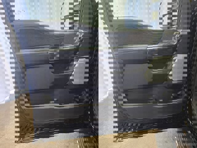 New 2025 Ford F350 Platinum w/ FX4 Off-Road Package image 7