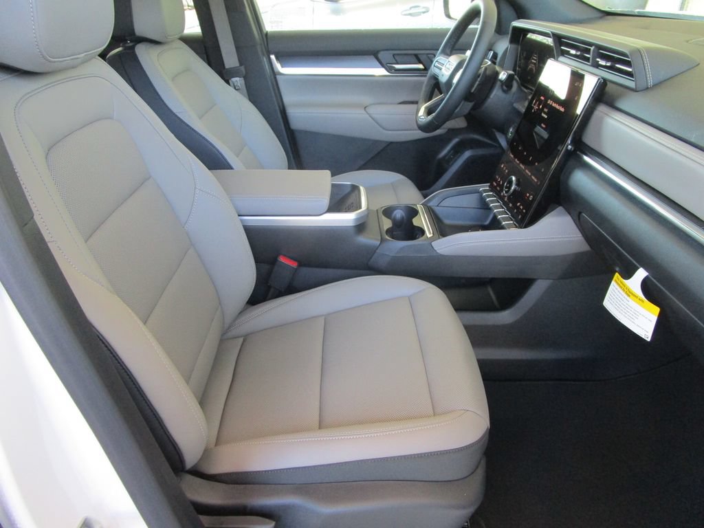 New 2027 GMC Terrain Elevation w/ Elevation Premium Package FWD image 21