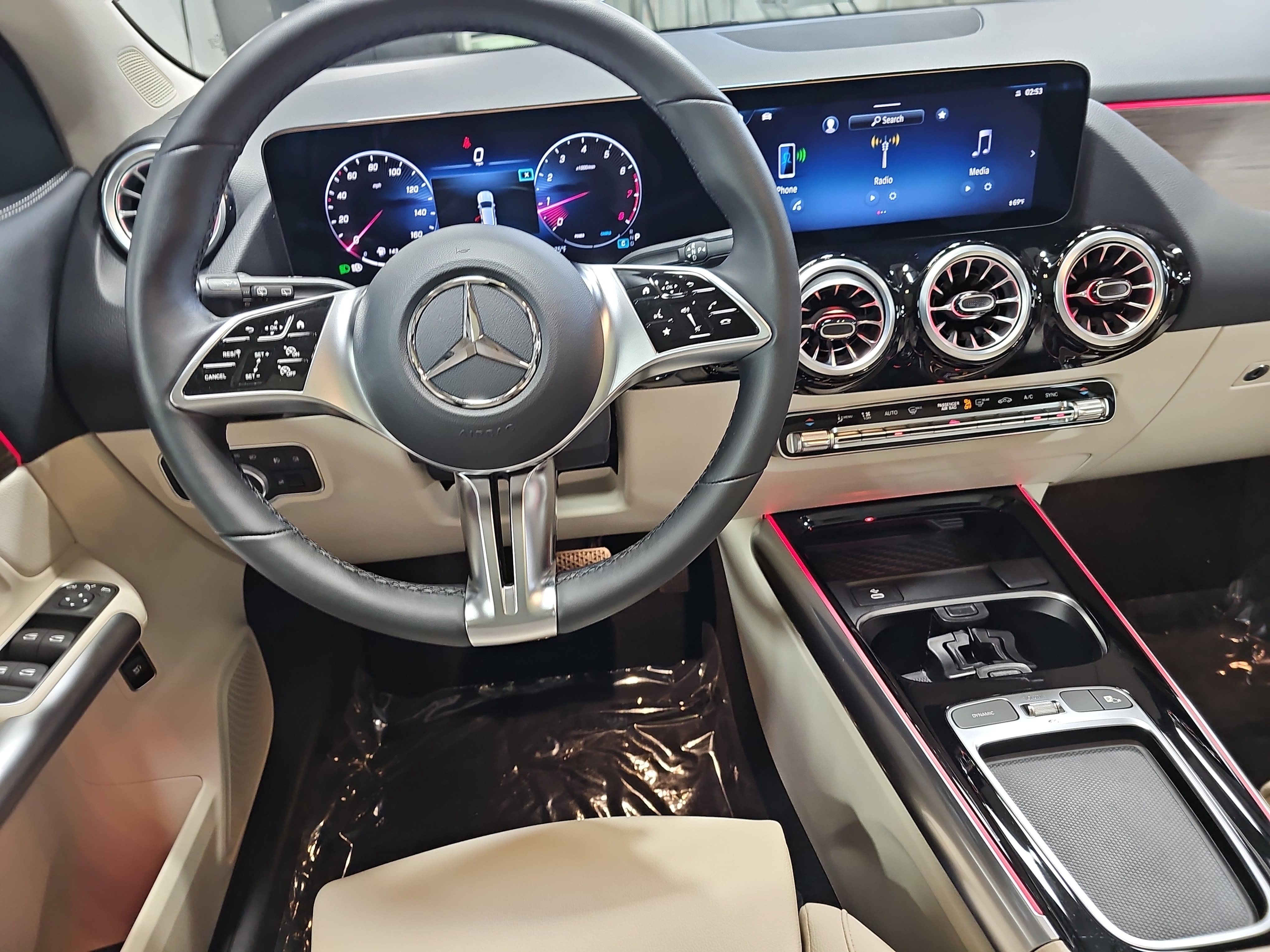 Certified 2025 Mercedes-Benz GLA 250 image 17