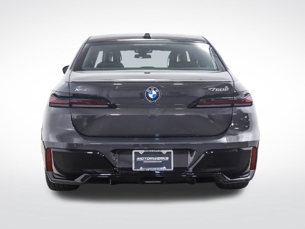 New 2026 BMW 750e xDrive w/ Executive Package AWD/4WD image 4