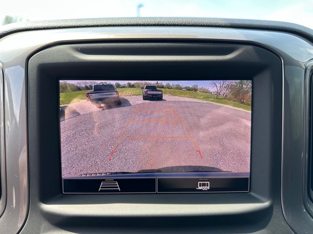 Used 2022 Chevrolet Silverado 1500 Custom Trail Boss AWD/4WD image 4