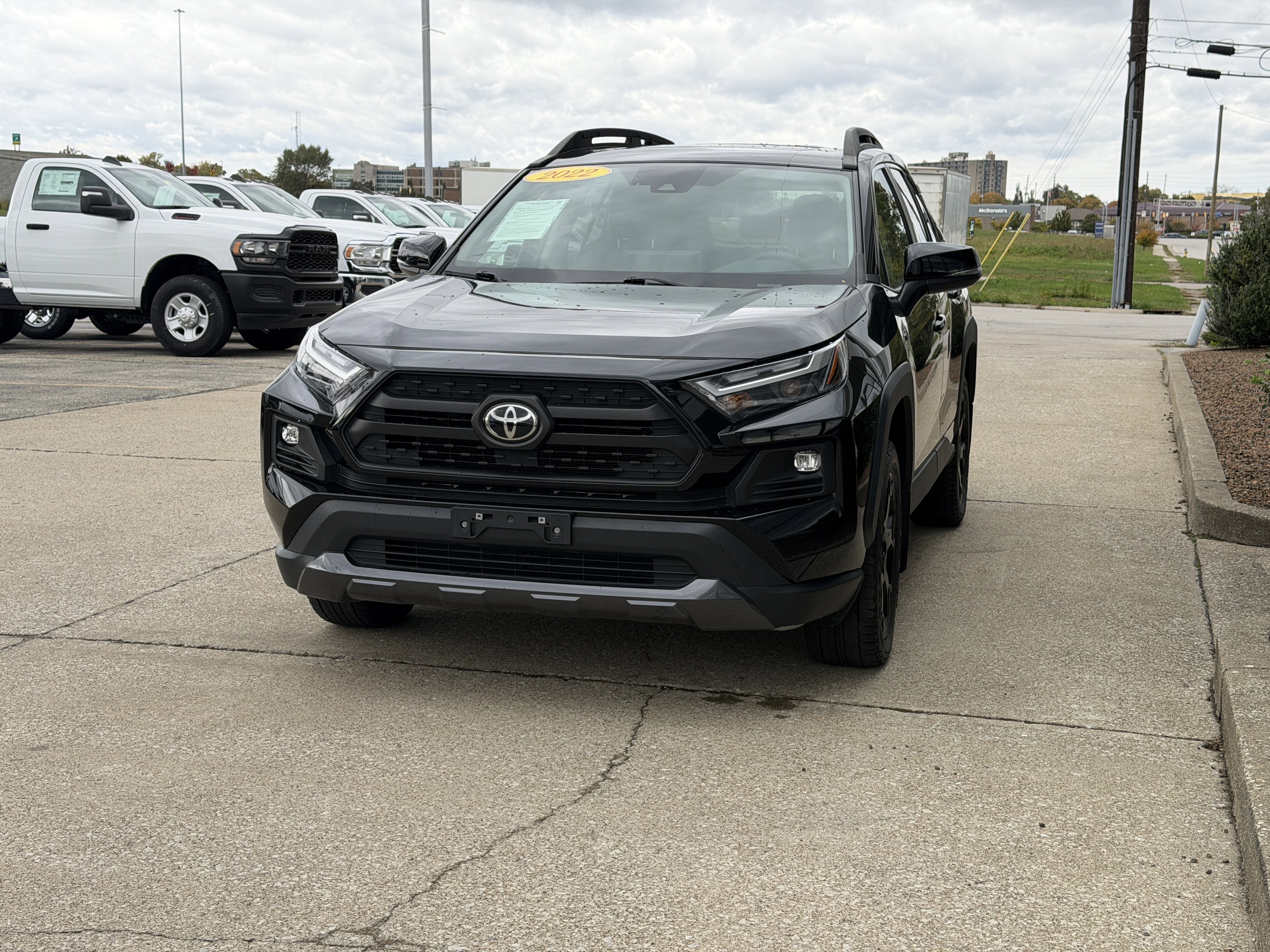 Used 2022 Toyota RAV4 TRD Off-Road image 16