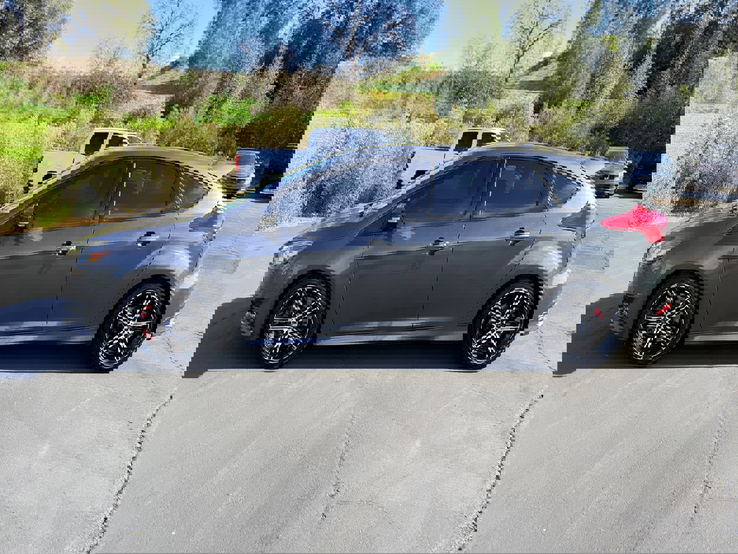 Used 2016 Ford Focus ST image 1