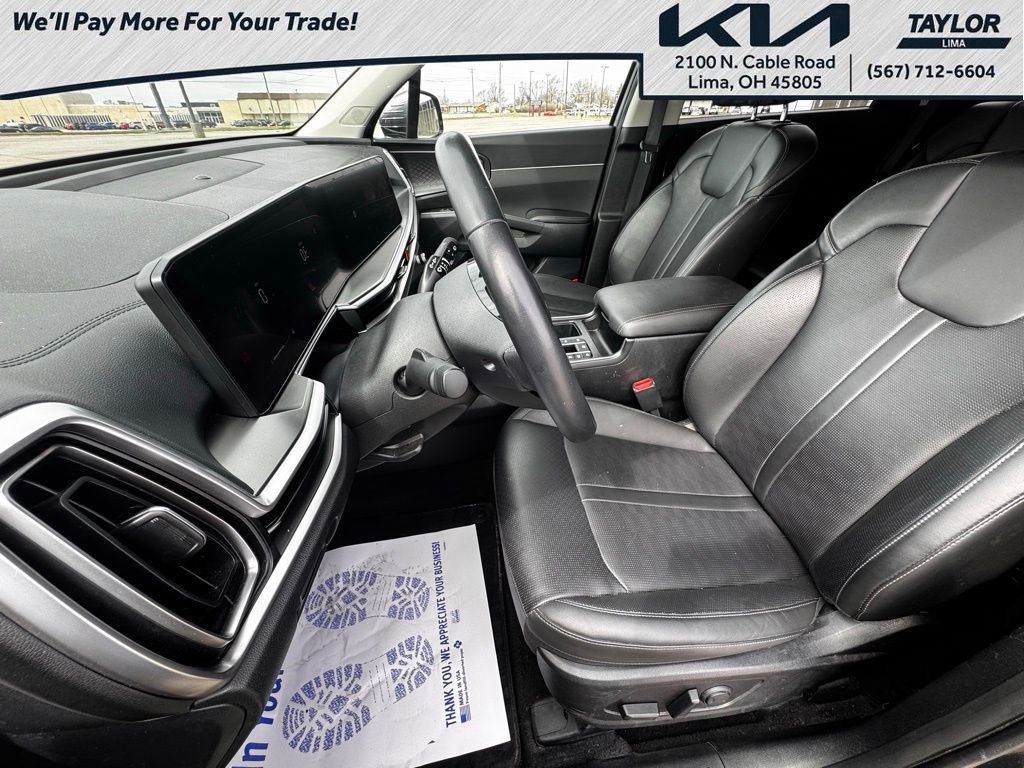 Used 2024 Kia Sorento S image 10