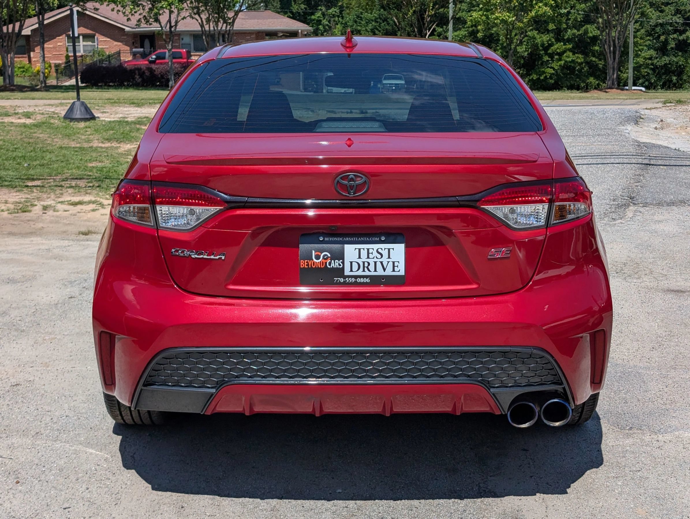 Used 2021 Toyota Corolla SE FWD image 5