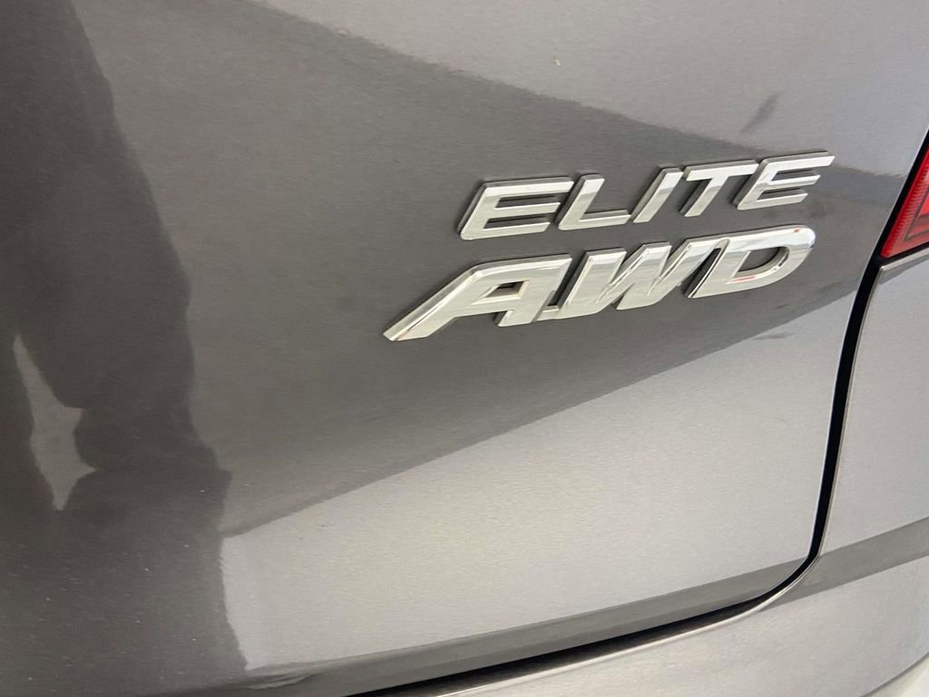 Used 2018 Honda Pilot Elite image 11
